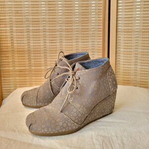 TOMS Cream Leopard Print Wedge Shoes